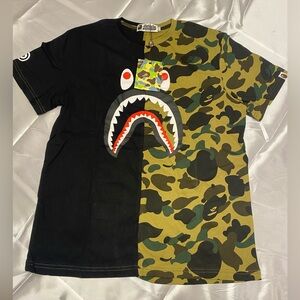 Bape A‎ Bathing Ape smiling shark camo Womens tee Size L